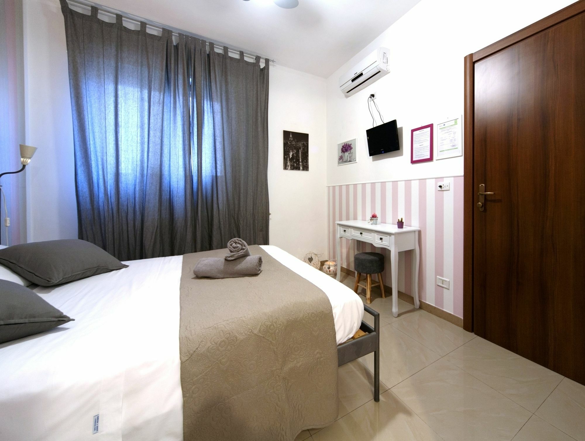 Il Sole Hotel ตรานิ ภายนอก รูปภาพ